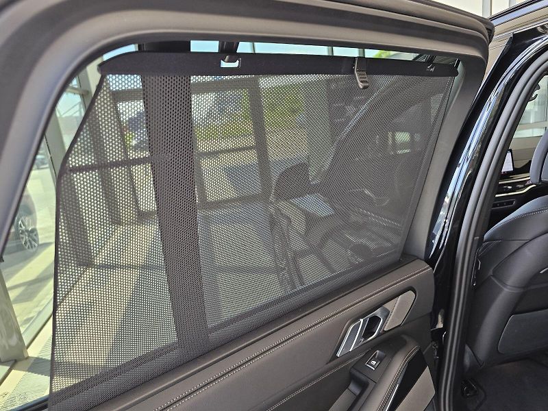 BMW X5 xDrive 30d - fotka 19 z 36