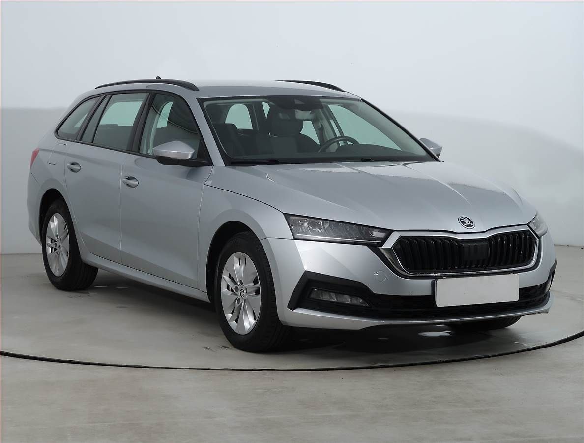Škoda Octavia 2.0 TDI, Serv.kniha, Tempomat