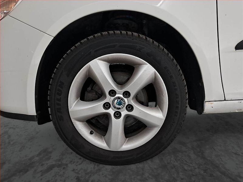 Škoda Fabia (2008) 1.2 12V, jezdí dobře - fotka 14 z 20