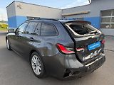 BMW Řada 3 Kombi 330i 190kW závěs  - náhled 3