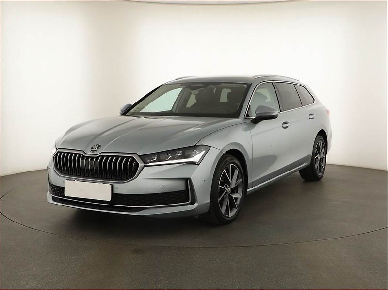 Škoda Superb (2025) 2.0 TDI - fotka 2 z 20