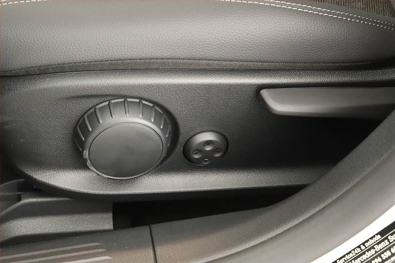 Mercedes-Benz CLA (2025) 250 e, Progressive, Kamera - fotka 21 z 29
