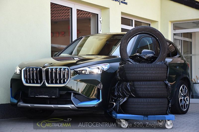 BMW iX1 xDrive30 X-LINE H/K HUD TAŽNÉ - fotka 2 z 54