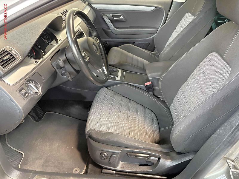 Volkswagen CC (2012) 2.0 TDi, Sport, TZ, bixen - fotka 9 z 17