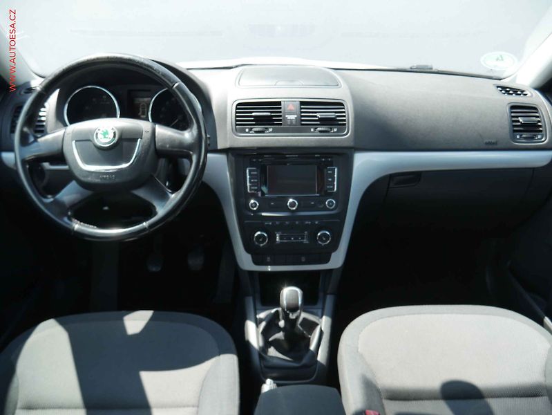 Škoda Yeti (2012) 1.4TSi, Ambition, TZ, panor - fotka 8 z 14