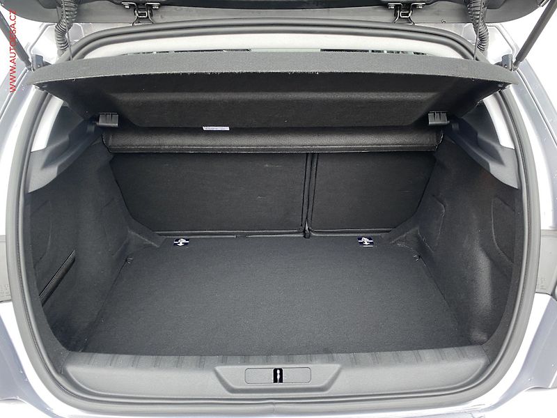 Peugeot 308 (2018) 1.2PT, Style, AT, navi - fotka 7 z 18
