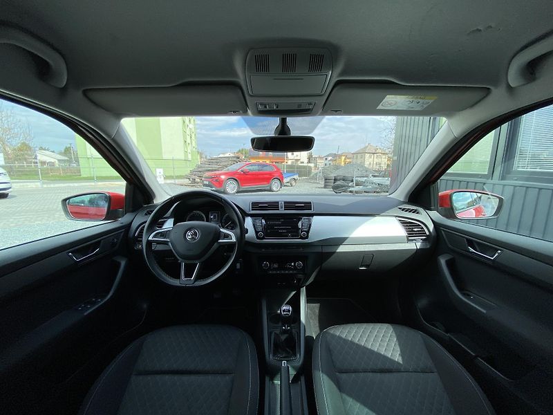 Škoda Fabia 1.2TSI 66kW-1xMAJ.-LED-EDITION - fotka 31 z 49