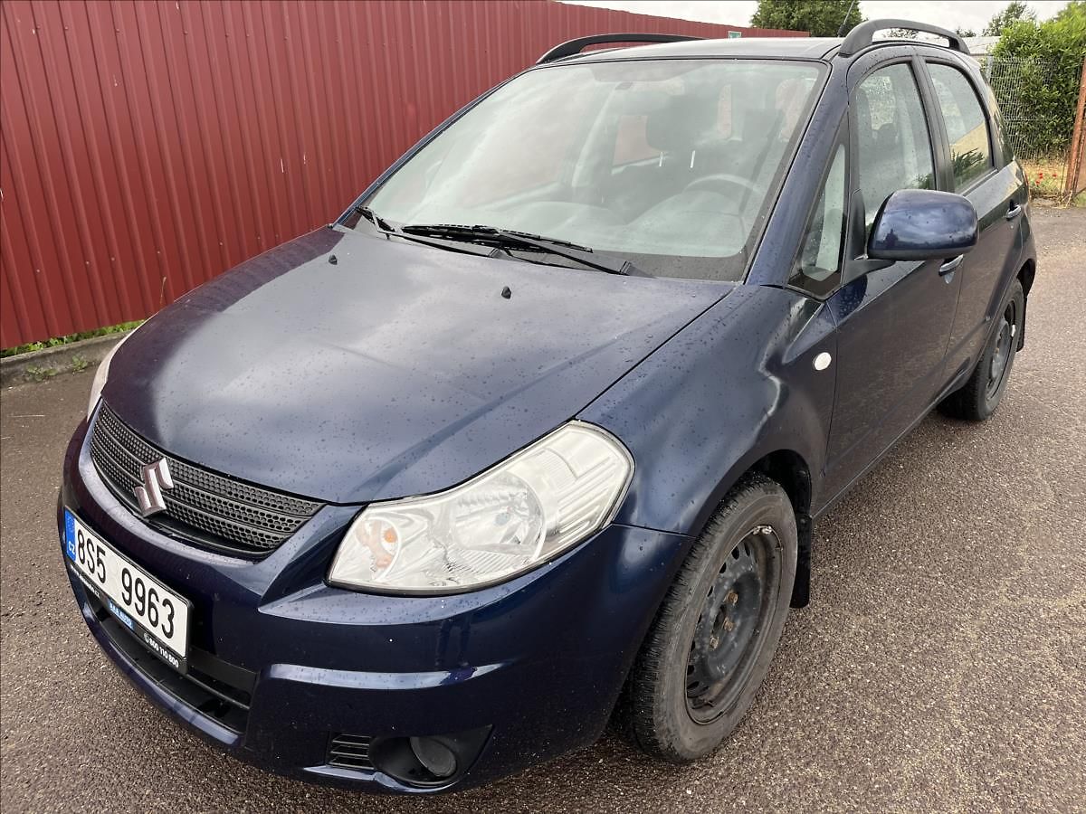Suzuki SX4 1,6 i KLIMA SERVIS 2x KOLA