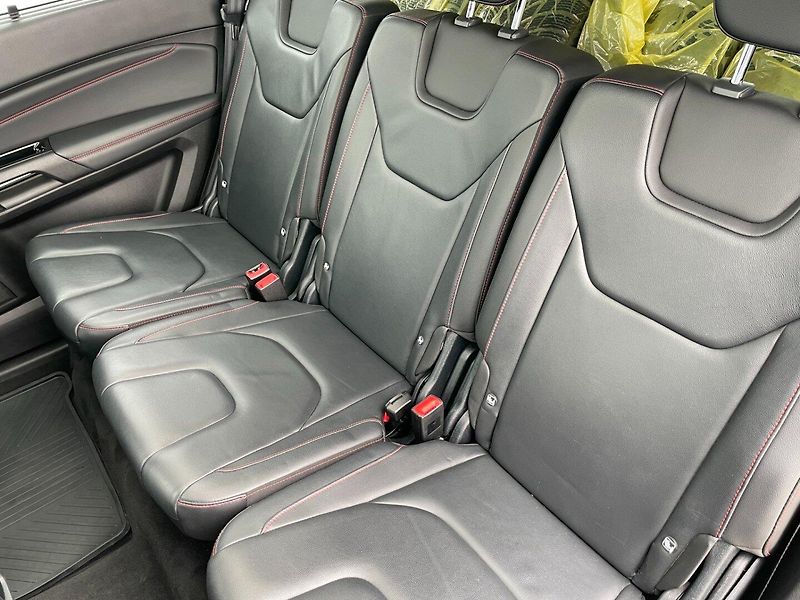 Ford S-MAX (2019) 2.0TDCi 140kW! AWD! ST-Line! - fotka 24 z 41