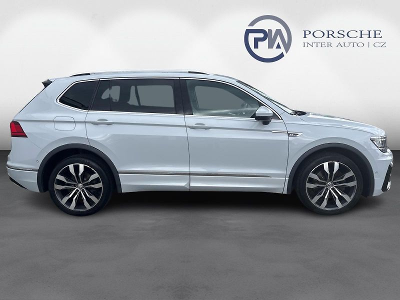Volkswagen Tiguan 2.0 TDI HL 4x4 R line 140 kW 7 - fotka 7 z 30