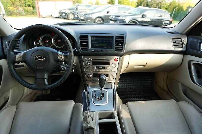 Subaru Outback (2004) 3,0R  H6 180 kW - fotka 24 z 52