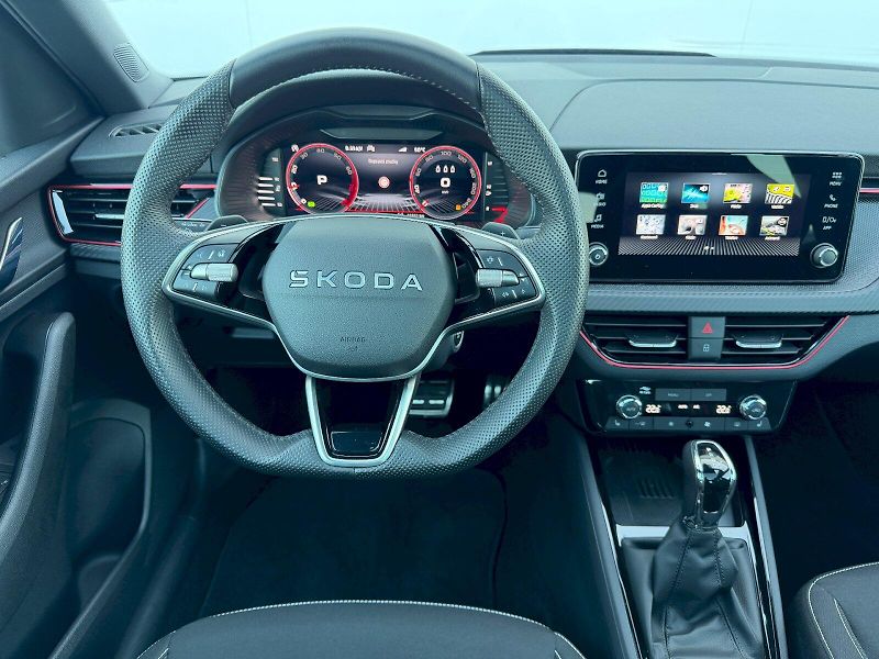 Škoda Kamiq (2025) 1.0 TSI 85kW DSG Monte Carlo - fotka 8 z 35