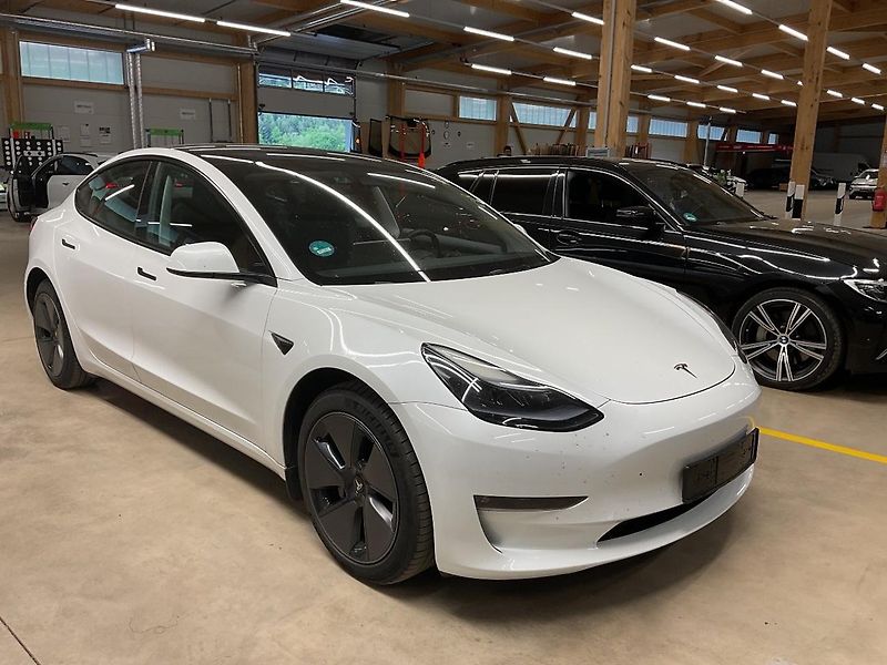 Tesla Model 3 LONG RANGE DUAL MOTOR SOH 94% - fotka 2 z 10