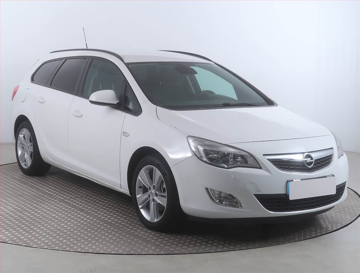 Opel Astra 1.7 CDTI, Tempomat