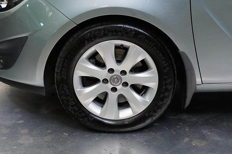 Opel Meriva - fotka 10 z 23