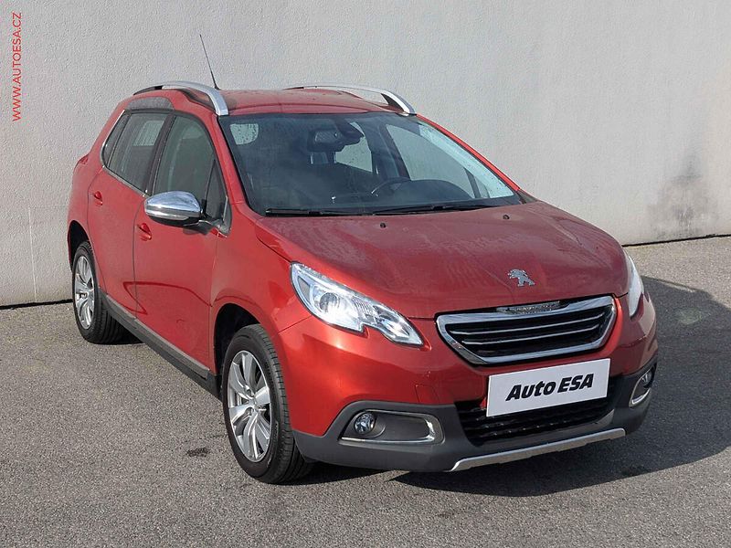 Peugeot 2008 (2016) 1.2PT, AC, temp, park.asist - fotografie inzerátu