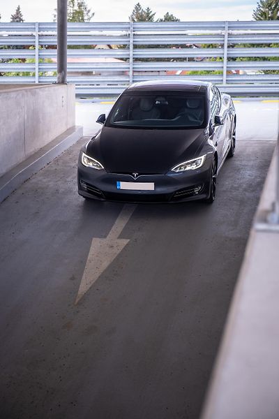 Tesla Model S (2017) 90D, nabíjení zdarma, FSD - fotka 36 z 37