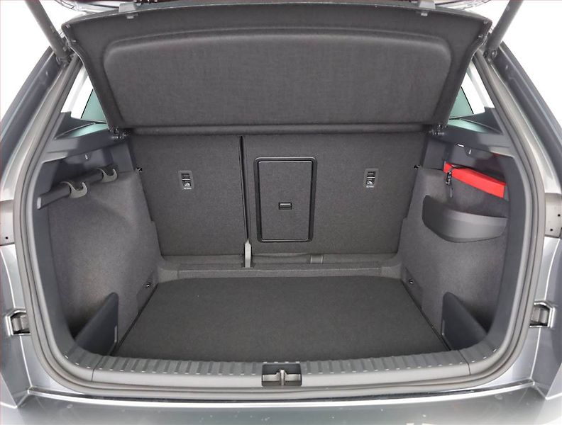 Škoda Karoq (2024) Drive 1.5 TSI - fotka 17 z 18