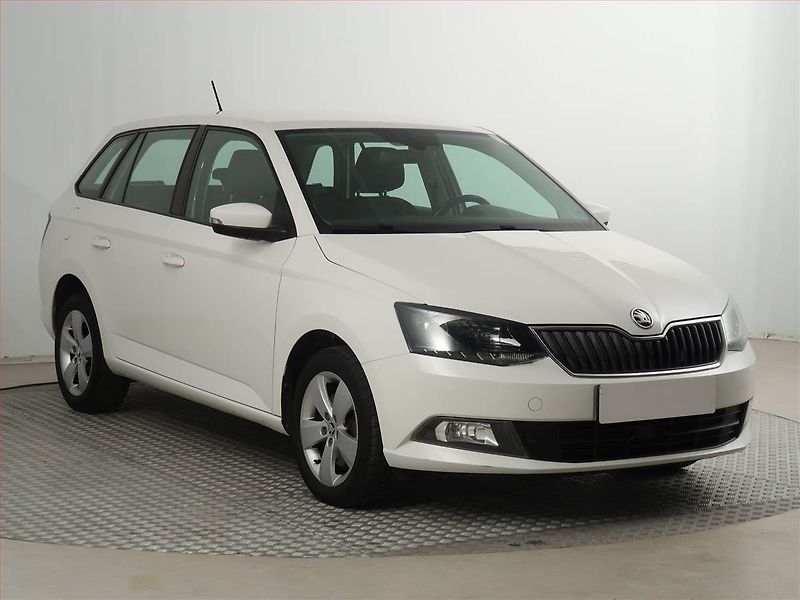 Škoda Fabia (2017) Style 1.2 TSI, Automat - fotografie inzerátu