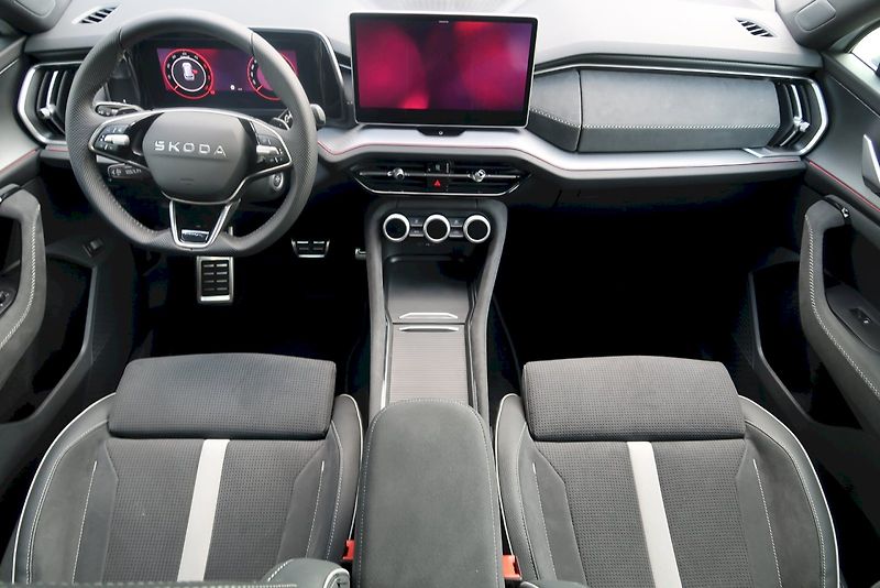 Škoda Kodiaq (2025) SportLine 2,0 TDi/110 kW DSG7 - fotka 8 z 32
