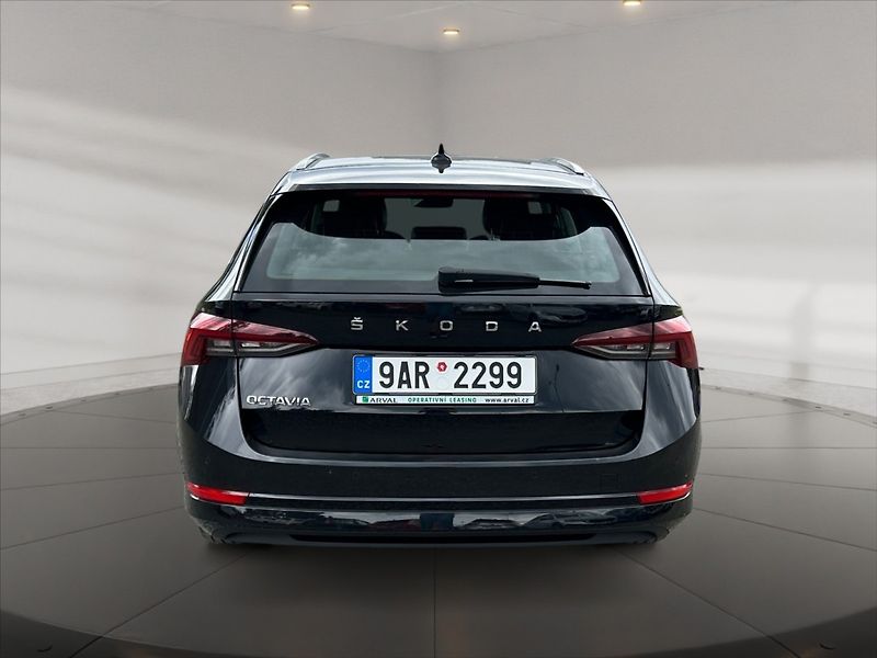Škoda Octavia 2,0 TDI Style - fotka 5 z 11