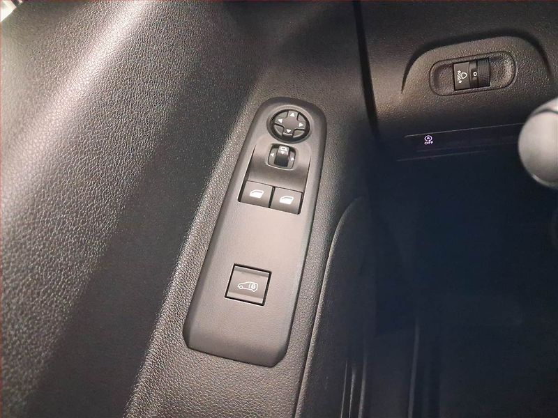 Peugeot Partner (2023) 1.5 BlueHDi, 3Místa, ČR, DPH - fotka 15 z 15