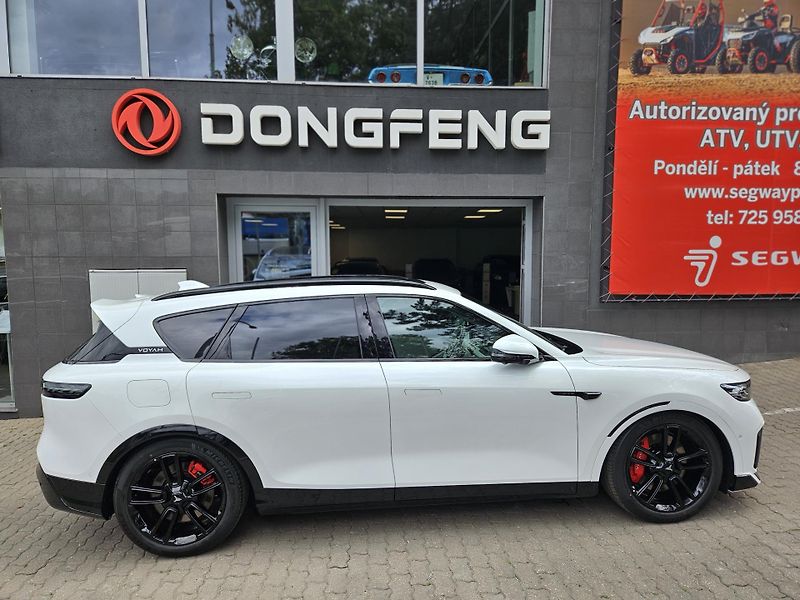 Voyah Free Rev 318 (2025) REV 318 AWD Hybrid - fotka 3 z 6