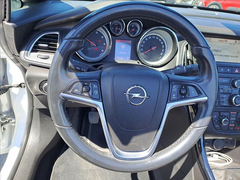 Opel Cascada 2,0 CDTI 121kW KABRIOLET - fotka 10 z 18