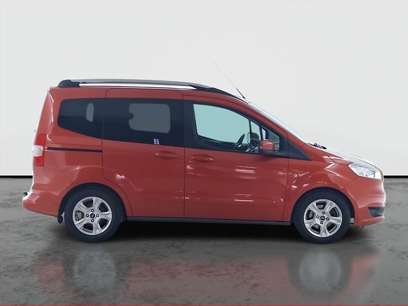 Ford Tourneo Courier (2017) Titanium 1.0 EcoBoost, 5Míst - fotka 6 z 17