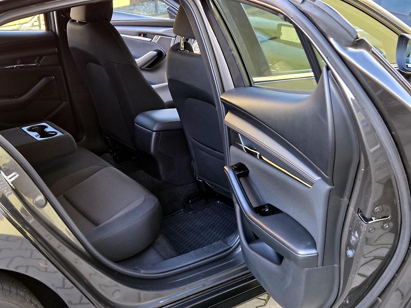 Mazda 3 G122 Plus *SERV.KNÍŽKA*       - fotka 18 z 45