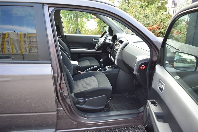 Nissan X-Trail 2,0 DCi 1M,127KW,TOP BARVA! - fotka 14 z 19