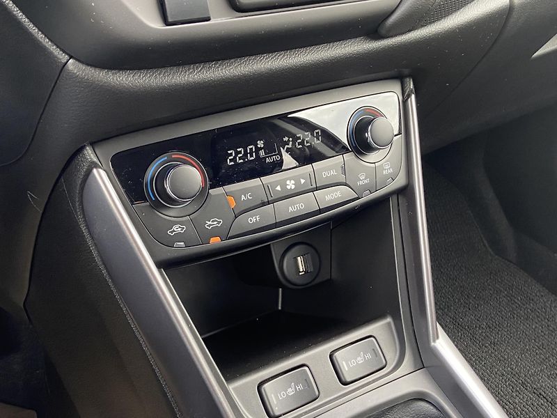Suzuki S-Cross 1.4 BoosterJet 81kW Premium - fotka 19 z 20