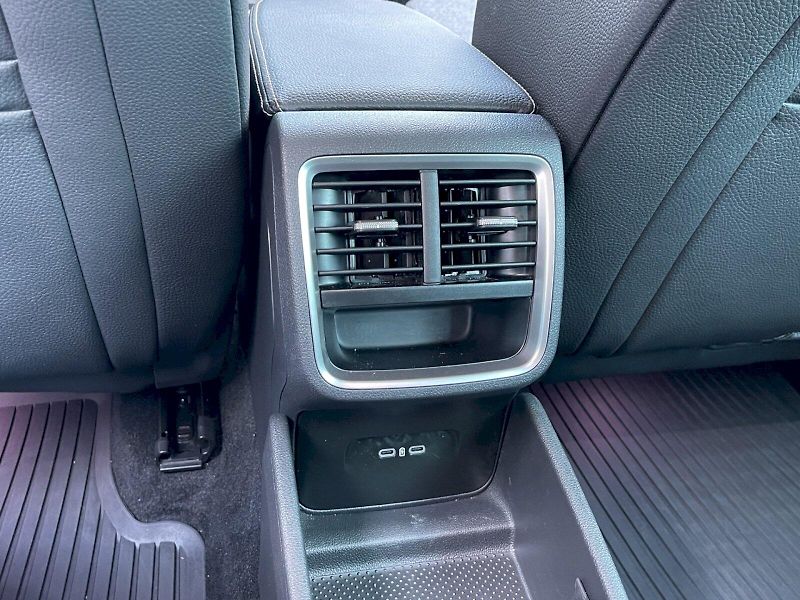 Škoda Octavia (2025) 1.5 eTSI 110kW DSG mHEV Top Se - fotka 27 z 35