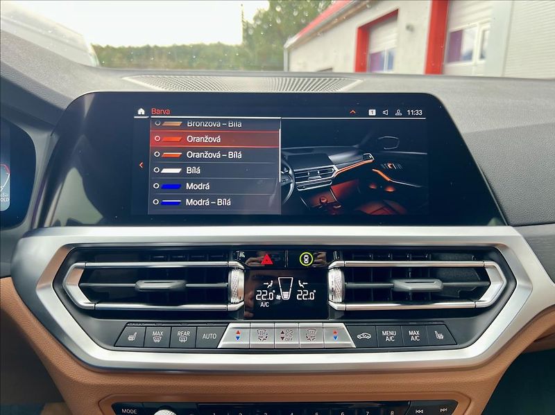 BMW Řada 3 330D xDrive M SPORT záruka - fotka 33 z 57