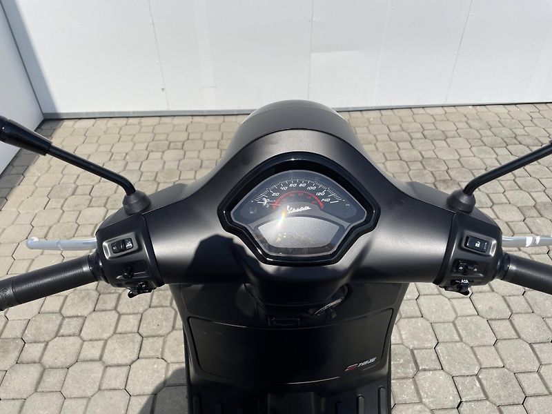 Vespa (2026) GTS 125 Super Sport EU5+ - fotka 10 z 12