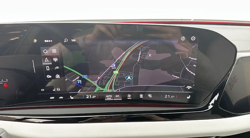 Audi A5 Avant 2.0 e-hybrid Q 360 kam. - fotka 21 z 23