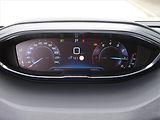 Peugeot 3008 (2019) Allure 1.2 PureTech, Automat - náhled 11