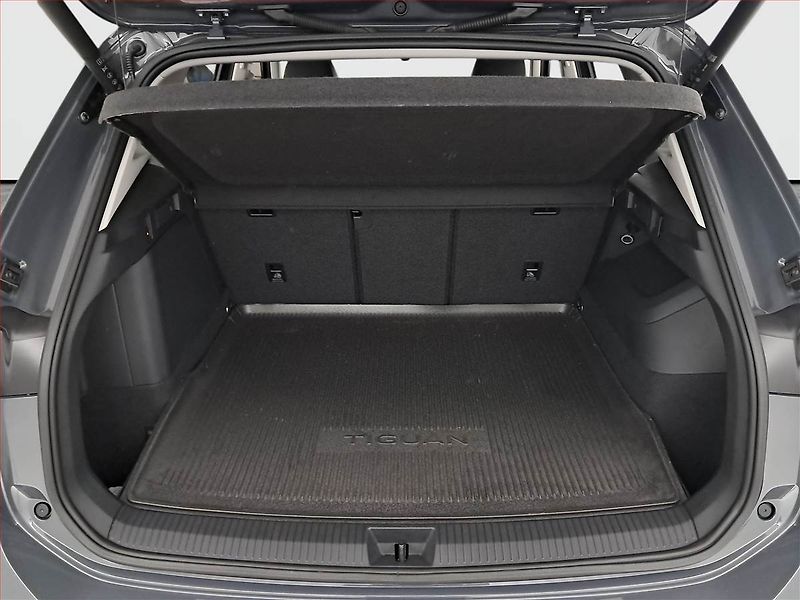 Volkswagen Tiguan (2025) 1.5 eHybrid - fotka 14 z 22