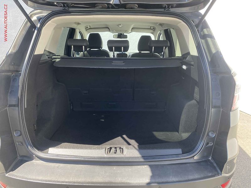 Ford Kuga (2017) 2.0 TDCi, Titanium, TZ, navi - fotka 7 z 17
