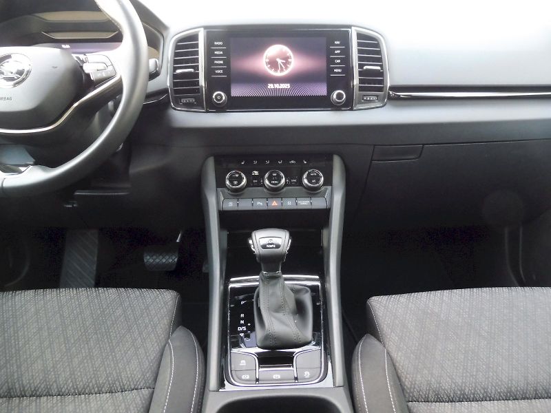 Škoda Karoq (2024) Top Selection 2,0 TDI 110kW DS - fotka 10 z 30