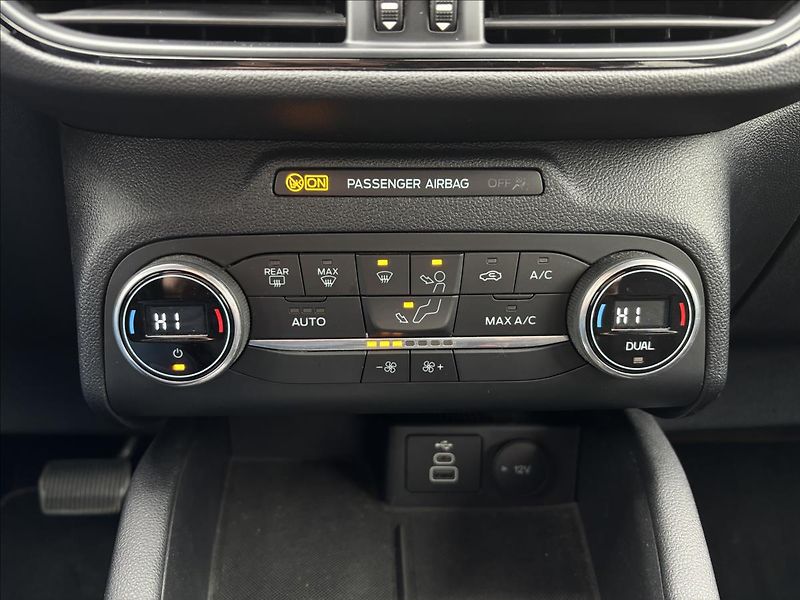 Ford Kuga 2,5 HEV ST-Line X AUT - fotka 32 z 33