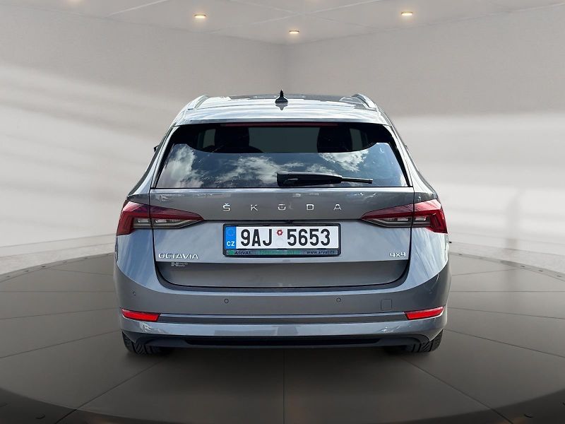 Škoda Octavia (2022) STYLE 2.0TSI 140kW DSG 4x4 CZ - fotka 5 z 11