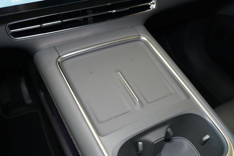 Xpeng G6 (2026) AWD Performance - 487 HP !!! - fotka 33 z 52