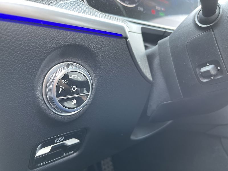 Mercedes-Benz Třídy C 300 de 4MATIC kombi EQ AMG Nig - fotka 12 z 18