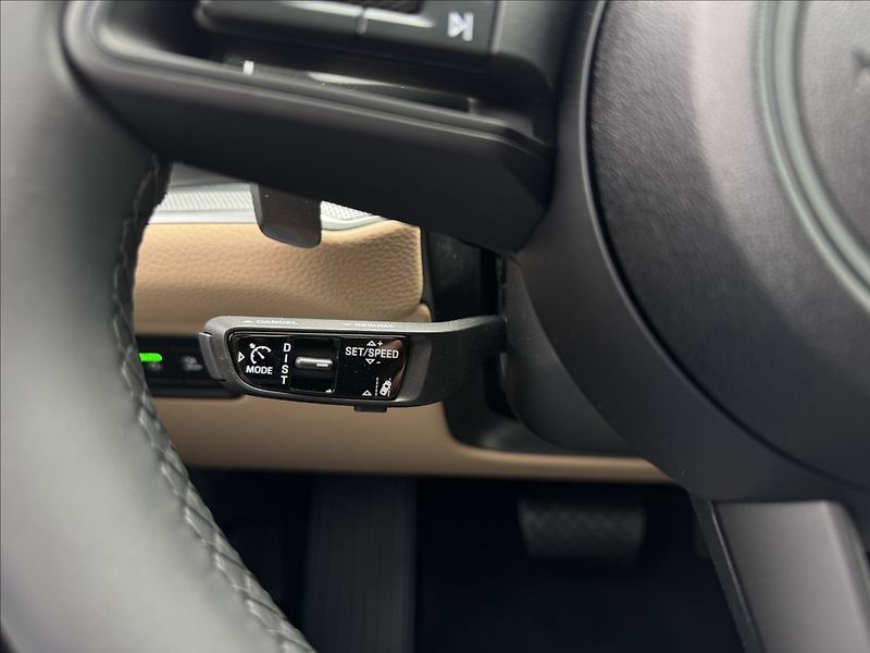 Porsche Cayenne Coupe E3 II Sport Chrono Vzduc - fotka 17 z 34