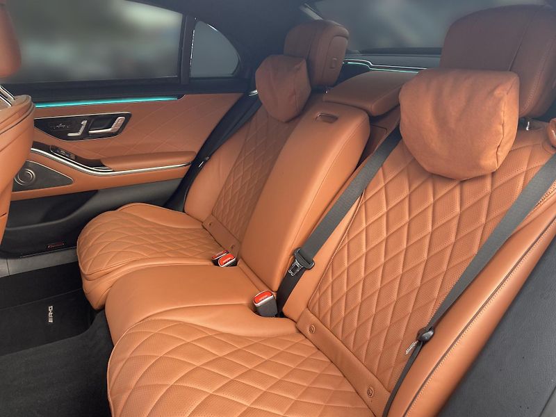 Mercedes-Benz Třídy S S 350 d 4MATIC L - fotka 14 z 26