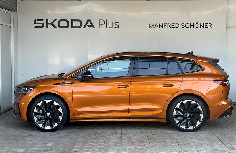 Škoda Enyaq (2024) Sportline 85 210 kW / 82 kWh - fotka 3 z 29