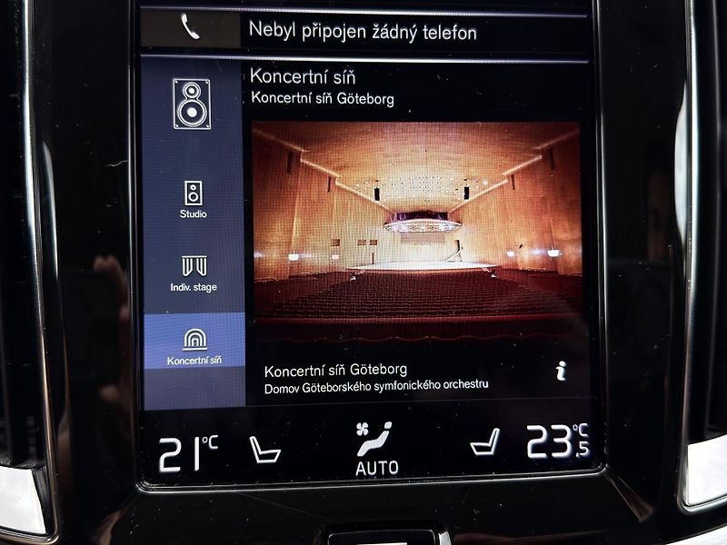 Volvo V60 CC D4 AWD // B&W // REZERVACE - fotka 41 z 44