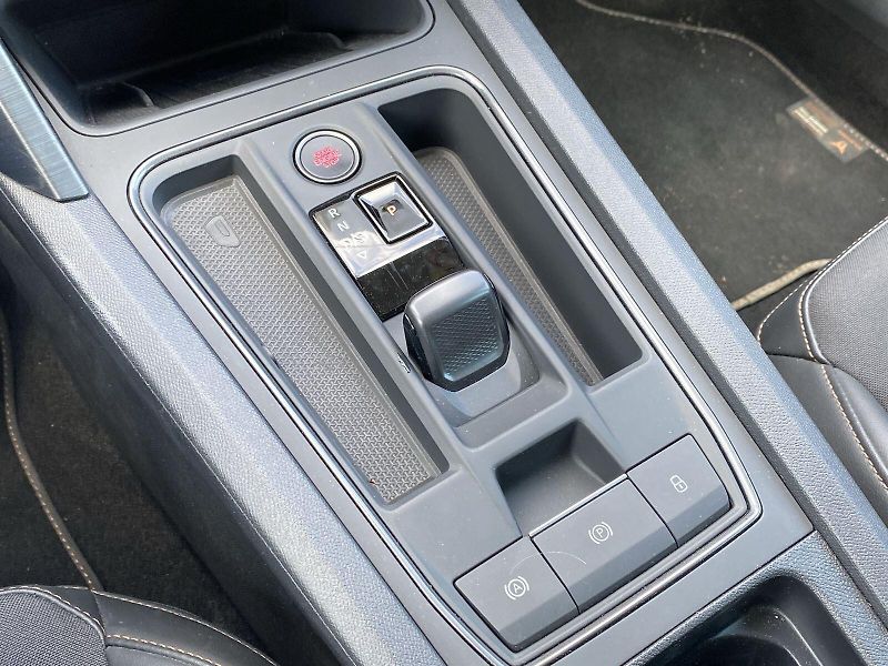 Cupra Formentor (2024) 2,0 TSI 4Drive DSG - fotka 14 z 30