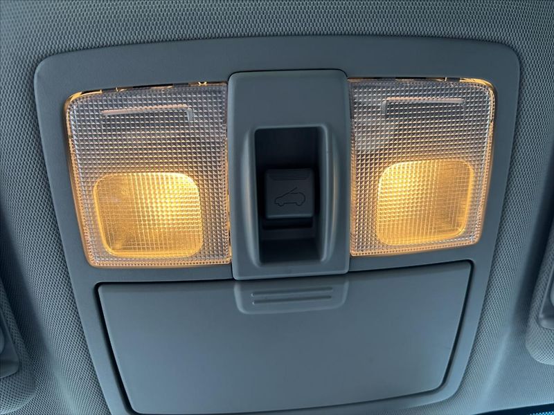 Kia Sorento 2,2 CRDi AT 4x4 Premium PANORA - fotka 13 z 38